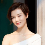 娱乐吃瓜艺人出道前改名,揭秘娱乐吃瓜艺人改名背后的故事