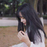 qq头像女生意境,展现独特魅力的背影艺术”